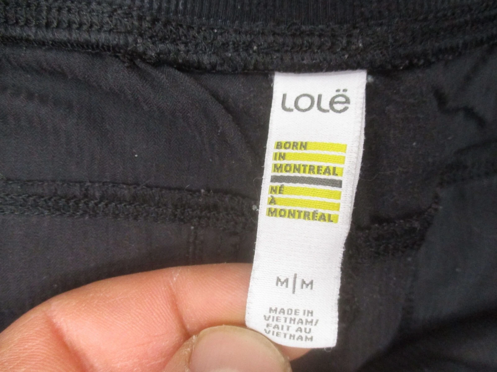 lole stretch waist mid rise pocket outdoor shorts