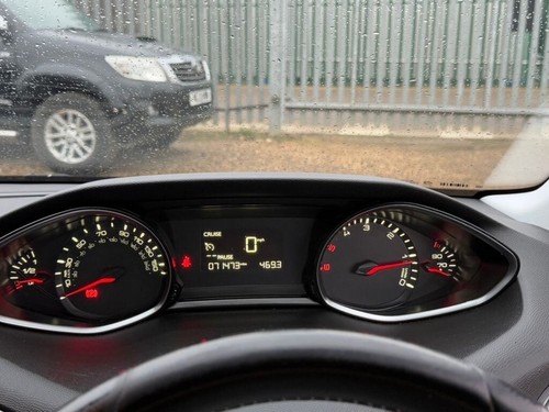 2015 Peugeot 308 SW 1.6 BlueHDi Active Estate 5dr Diesel Manual Euro 6 (s/s) (12 - Picture 18 of 24