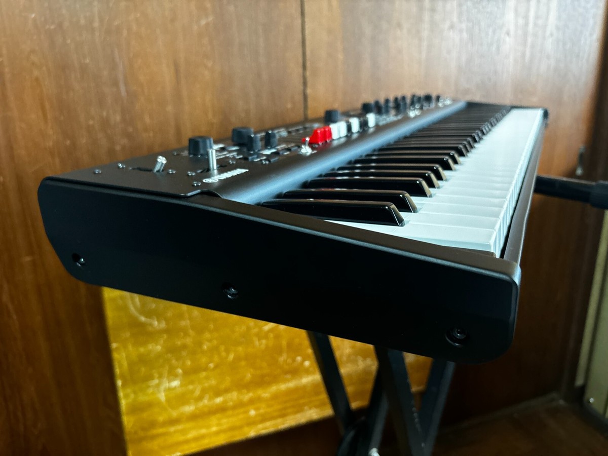 Yamaha YC61 61-Key Compact Stage Keyboard w/ gig bag | eBay Yamaha YC61 61-Key Compact Stage Keyboard w/ gig bag | eBay