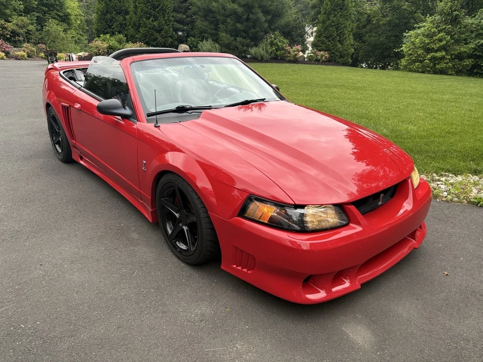 1999 年福特野马 COBRA SVT — 第 2/4 张图片