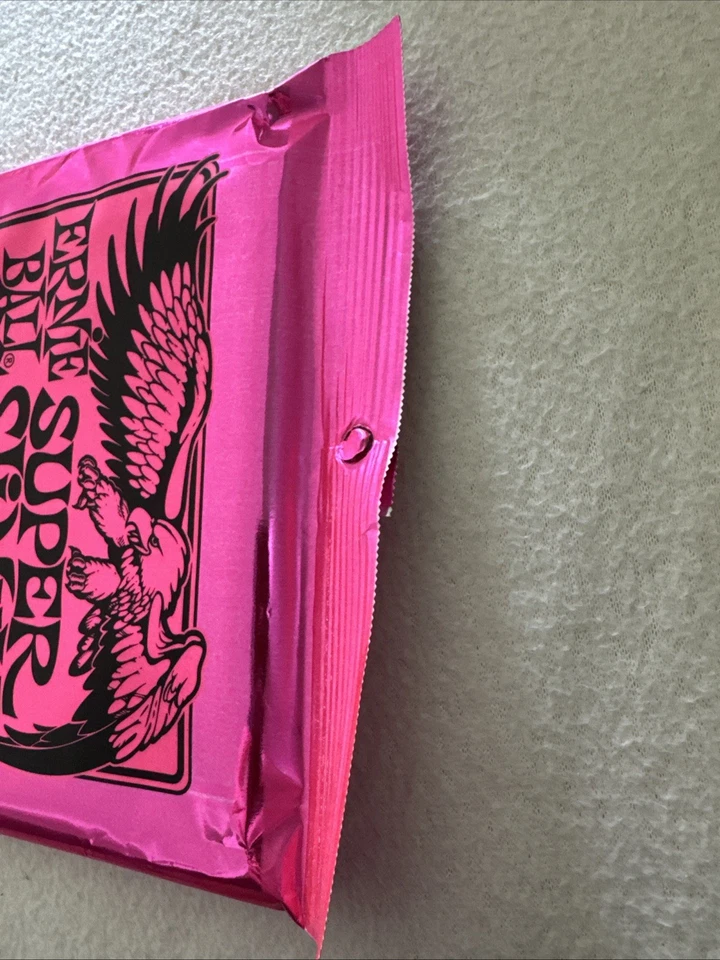 Ernie Ball Super Slinky Cordes de Basse - Rose (2834) - Photo 4/4