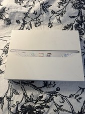 Apple iPad Air White BOX ONLY 32GB Model MD789LL/B