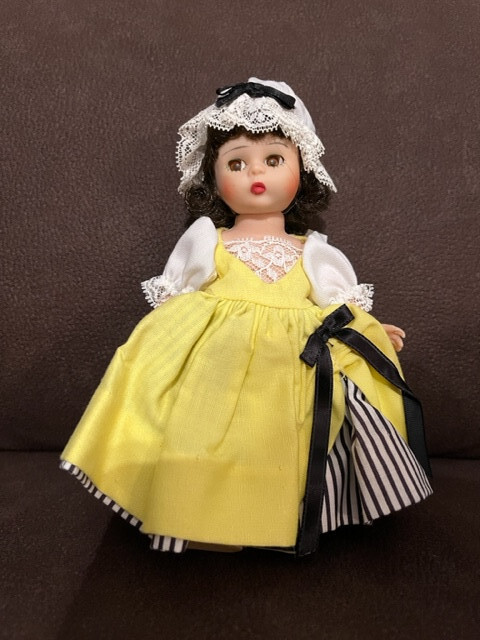 Vintage Madame Alexander French Doll 8 Inch International Collection