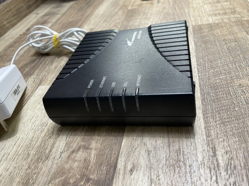 WESTELL DSL MODEM WITH POWER SUPPLY ~ MODEL #: E90-610014-06 Rev: E Wind River - Picture 5 of 8