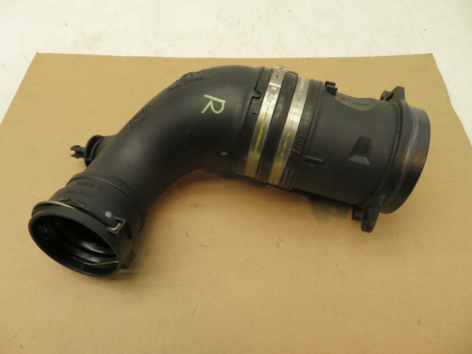 2014-2017 MASERATI GHIBLI PASSENGER SIDE FILTER BOX TUBE HOSE W/ SENSOR OEM