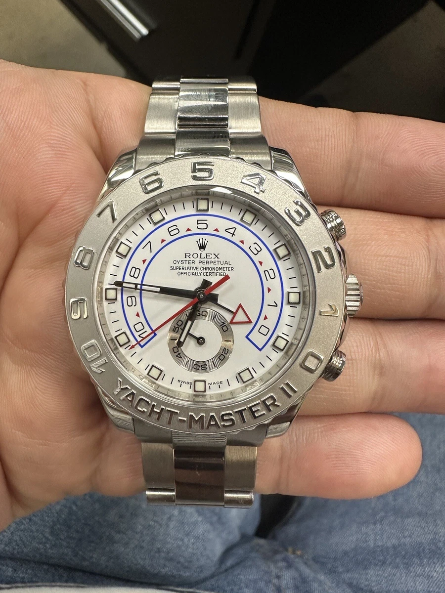 White yacht cheap master