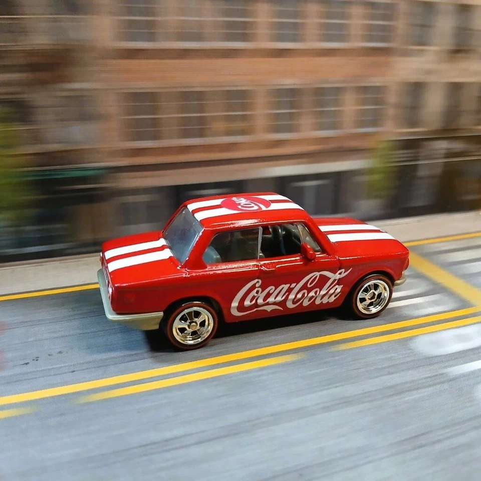 Matchbox 1969 BMW 2002 Red COCA COLA (WANGSTAR CUSTOM) Limited REAL RIDERS - Image 3 of 4