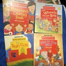 Discovery Toys Reading Together at Home PB Many Hands Wheels on the Bus Train R…