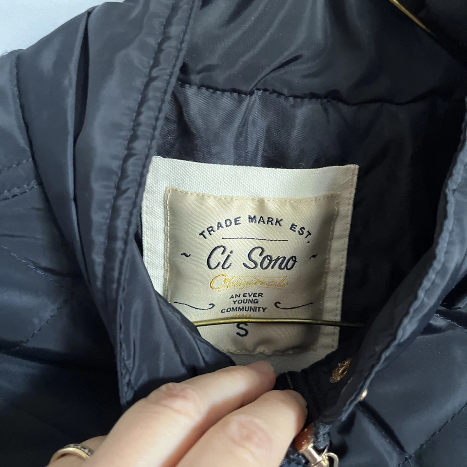 Chaqueta acolchada original Ci Sono Los Angeles para mujer pequeña acolchada cintura ceñida Foto 2 de 4