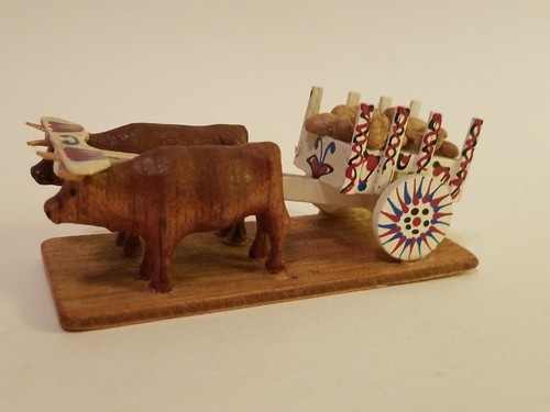 Kaffeebohnenwagen gezogen von Mini Ochsen Holz Costa Rica Miniatur Holzfigur