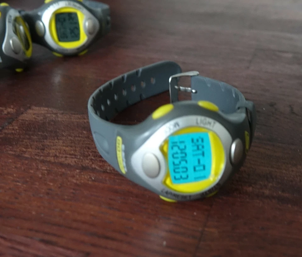 Monitor de ritmo cardíaco Skechers Go-Walk gris/plateado/amarillo reloj podómetro/cal.count Foto 3 de 4