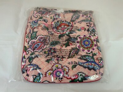 New/Sealed Vera Bradley Iconic Triple Zip Hipster in Stitch