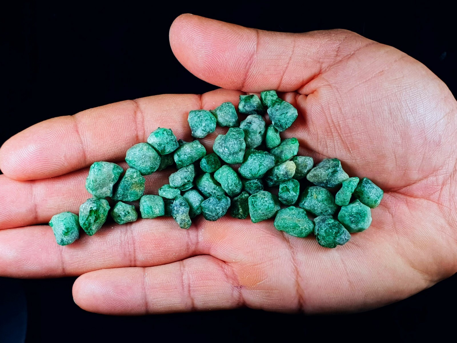 Emerald Crystals From Swat Pak(Medium Grade) 45 Carats Lot (38