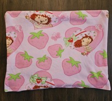2003 Strawberry Shortcake Fleece Blanket 57  x90   Pink Vintage