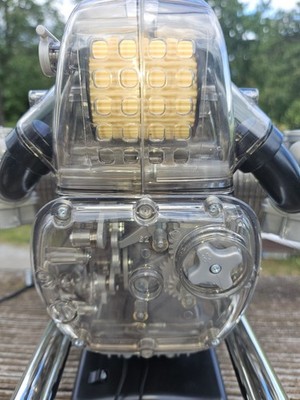 Fahrschul ModellBMW R90S  Modellmotor mit Sockel Kunststoff Silber/Schwarz