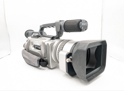 Sony DCR-VX2000 Digital Handycam Camcorder MiniDV 3CCD With