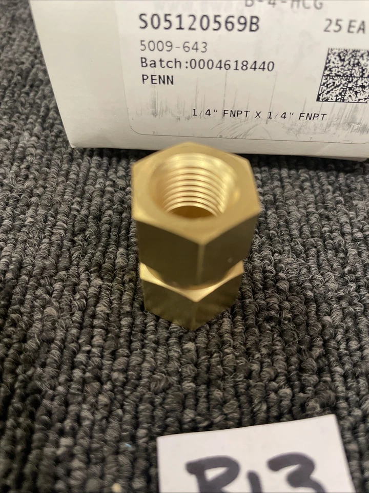 (25) SWAGELOK B-4-HCG 1/4in HEX  BRASS FEMALE X FEMALE COUPLING NPT - Image 2 of 2