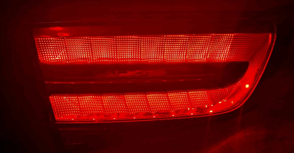 *TESTED* 2011-2015 Lincoln MKX LED Inner Tail Light Driver Left Side 2013 - Imagem 2 de 4