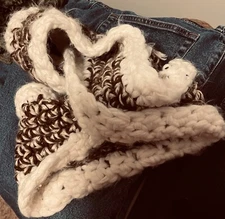 Women  COWEL BROWN AND WHITE BULKY YARN 50"X6" INFINITY SCARF HANDMADE NWT