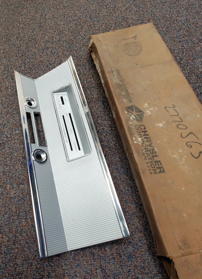 1967 Plymouth Valiant Signet Dashboard Heater Control & Radio Bezel 2770565 NOS. - Image 3 of 4