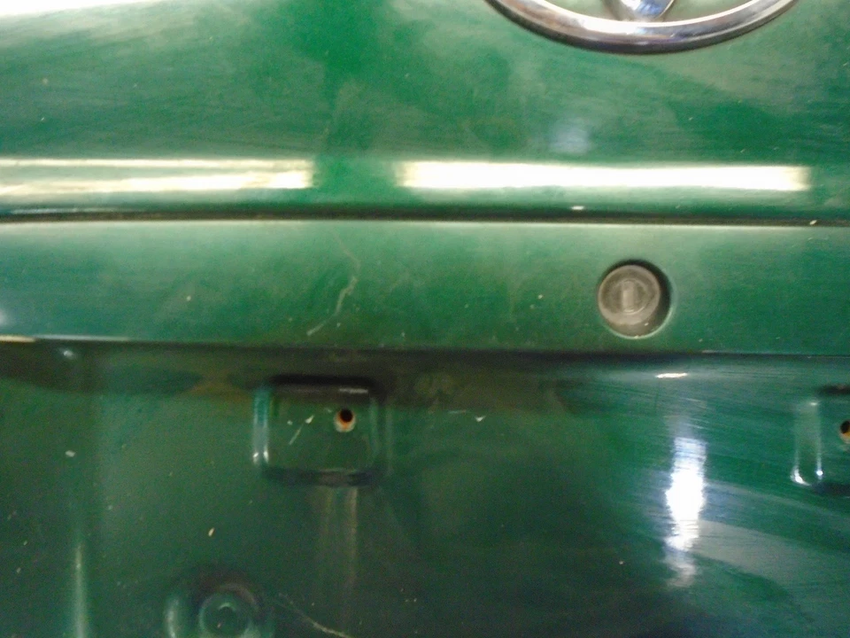 2001-2003 Toyota Prius Rear Trunk Lid W/ Spoiler Green OEM DK804358 — 第 4/4 张图片