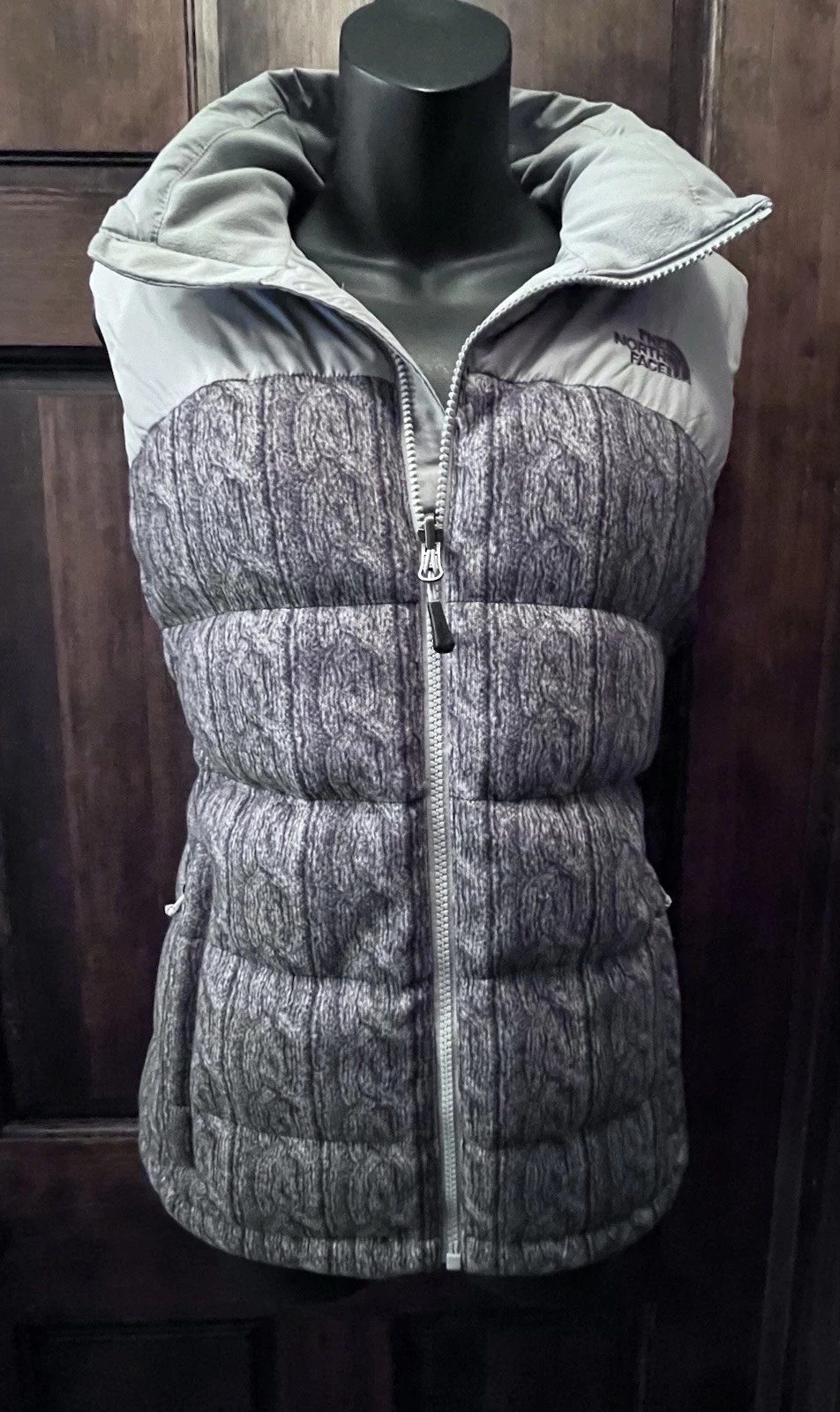 Women’s The North Face Two Tone Gray Puffer Down Vest Full Zip Size Medium