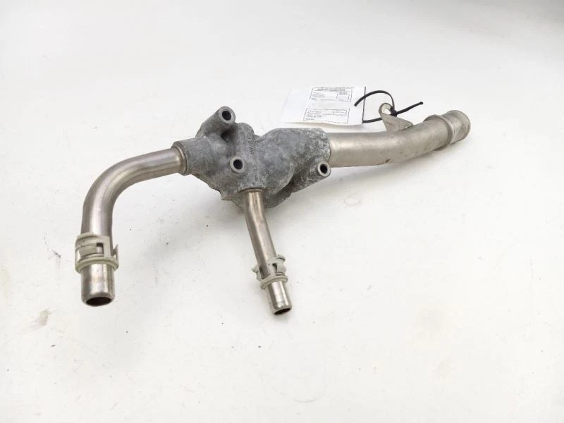 Chevrolet Traverse 2009 carcasa termostato Foto 2 de 4