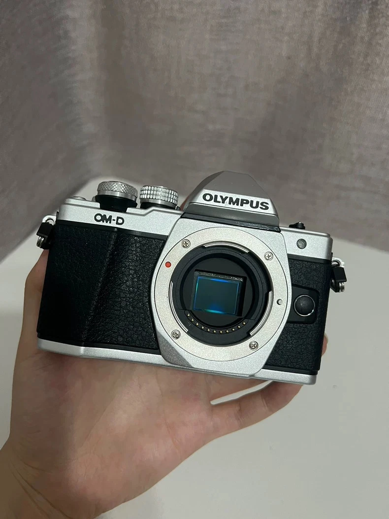 Olympus OM-D E-M10 Mark II Digital Cameras for Sale - Shop New