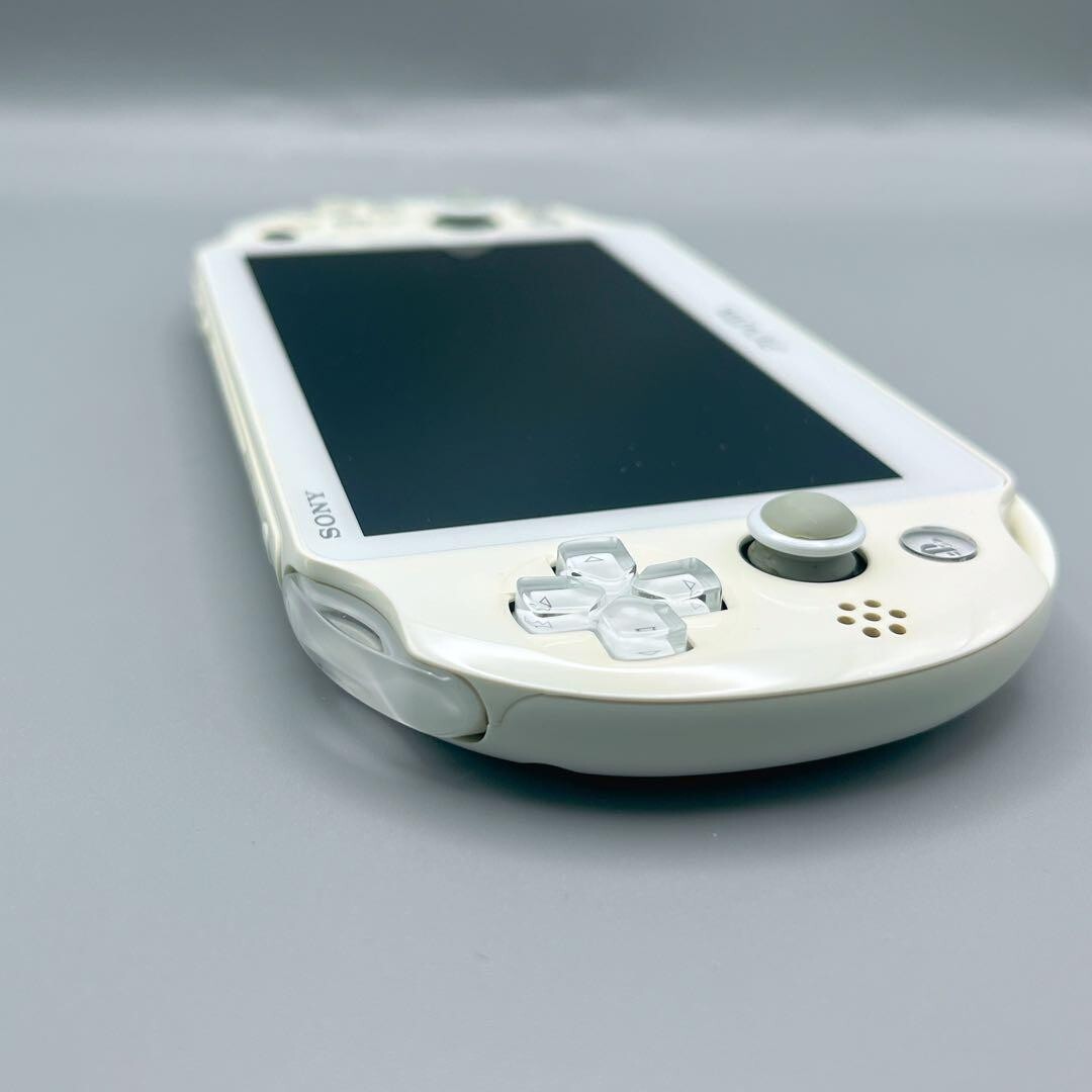 PlayStation - (本体) PlayStation Vita(プレイステーションVita) Wi-Fiモデル ホワイト SCE(PCH-2000ZA12) Amazon.com: PlayStation Vita Wi-Fi White PCH-2000ZA12