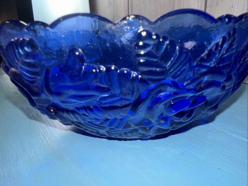 Vintage Cobalt Blue Bowl Candy Dish Trinket Scalloped Rim Flowers Roses Floral - Picture 3 of 6