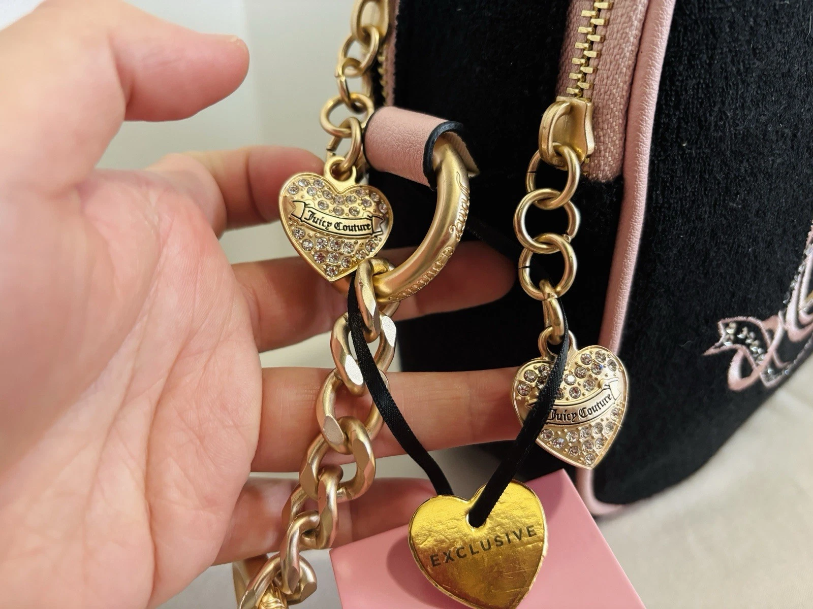 Borsa a tracolla Juicy Couture Lovers Club nuova con etichette nero liquirizia e rosa Y2K