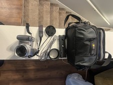 Sony Super SteadyShot DSC-H2 6.0MP Compact Digital Camera Case Tripod