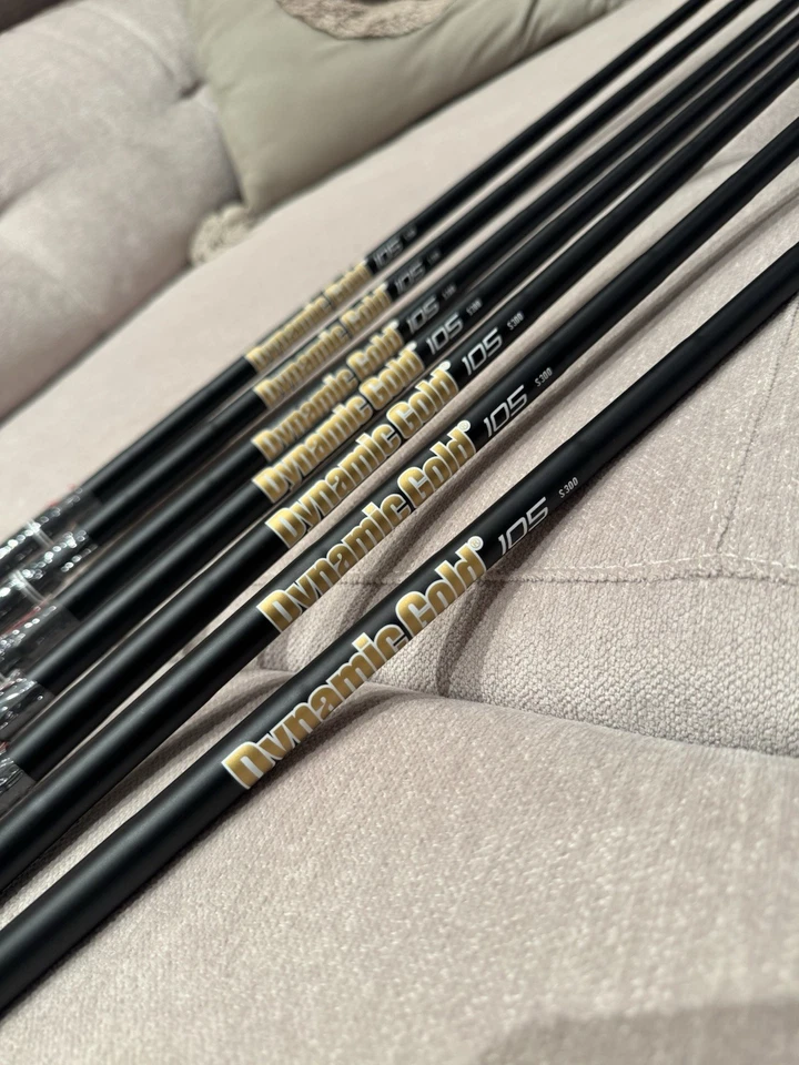 TaylorMade P790 Black Iron Set 4–P / Dynamic Gold 105 S300 / Premium Irons - Imagen 3 de 4