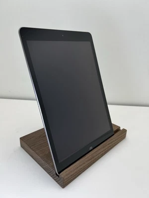 Apple iPad (7th generation) · 32GB · Wi-Fi