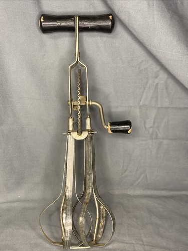 Vintage Ecko Black Wooden  Handle Hand Mixer Beater USA - Picture 1 of 6