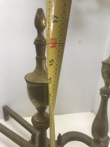 ANTIGUAS PATAS COLONIALES DE LATÓN ANDIRONS CHIMENEA PERROS DE 17"" altas puritanas - Imagen 9 de 13