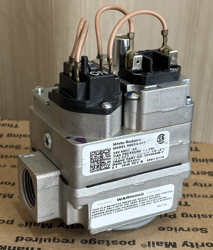 White Rodgers 36D24 901 Negative Pressure Regulated Gas Valve TRANE 13120440-1