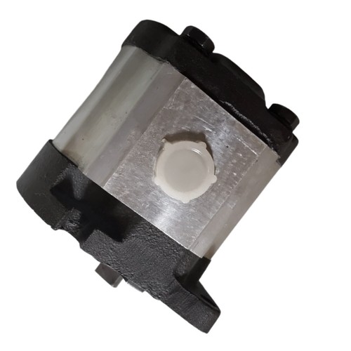 Bomba de engranajes hidráulica 67810-76100 se adapta a Kubota B1550 B1750 B5200 B6200 B7200 B8200 - Imagen 4 de 5