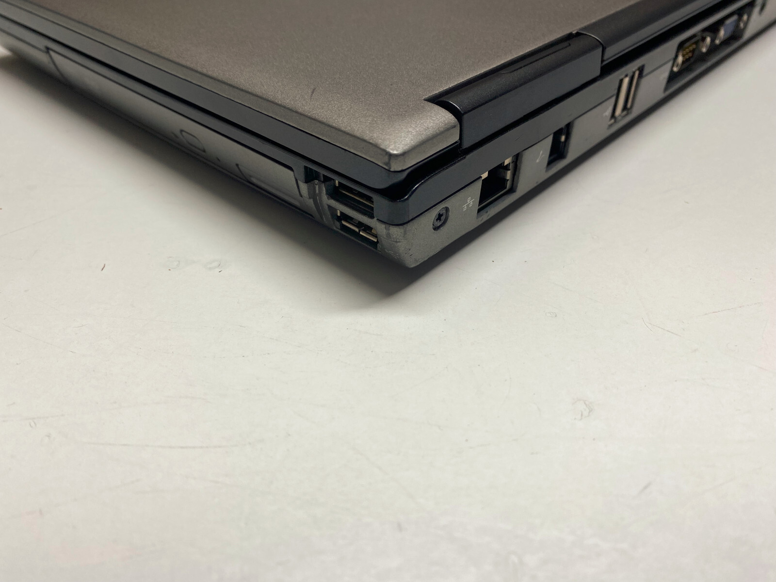 Dell Latitude D630 C2D T9300 2.5GHz 2GB RAM 250GB HDD Win 7 RS232 AP07-27 - Picture 8 of 12