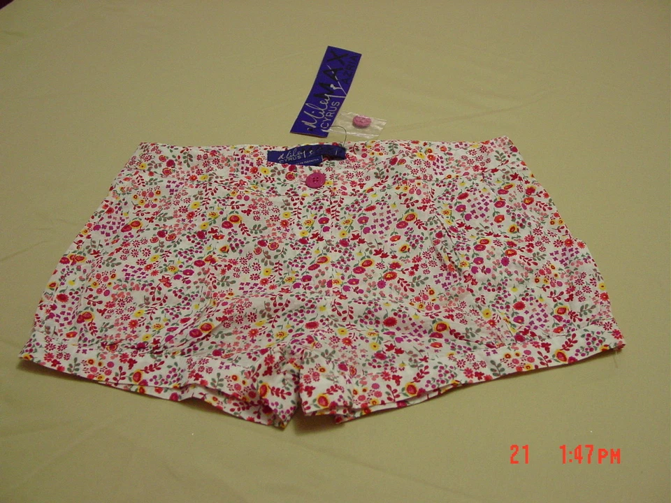 Pantalones Cortos Florales Junior Para Mujer Miley Cyrus Max Azria EXTRA DELGADOS Foto 2 de 3
