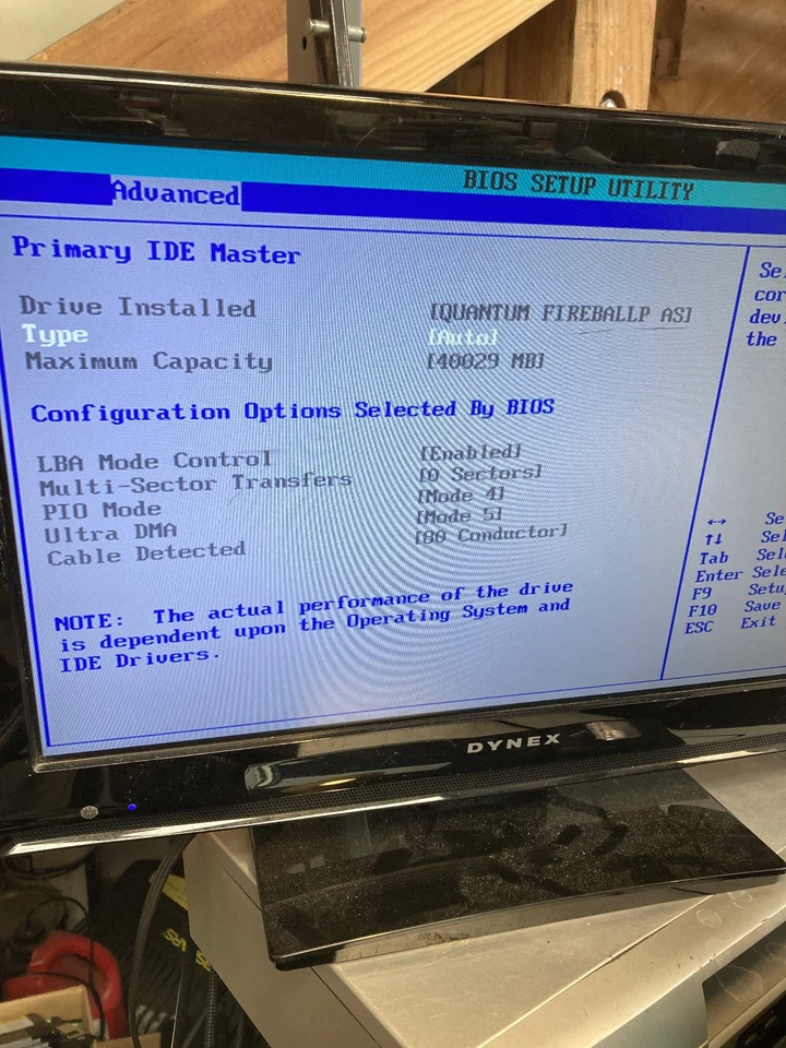 Gateway Performance 1500 Windows XP Pentium 4 1.50GHz 128MB RAM 4GB HDD - Image 2 of 4