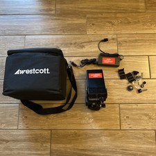 PAUL C BUFF Vagabond Mini Lithium Portable Power With Charger