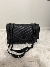 Tory Burch Kira Black Quilted Chain Shoulder Bag Gold Hardware Logo Accent Women