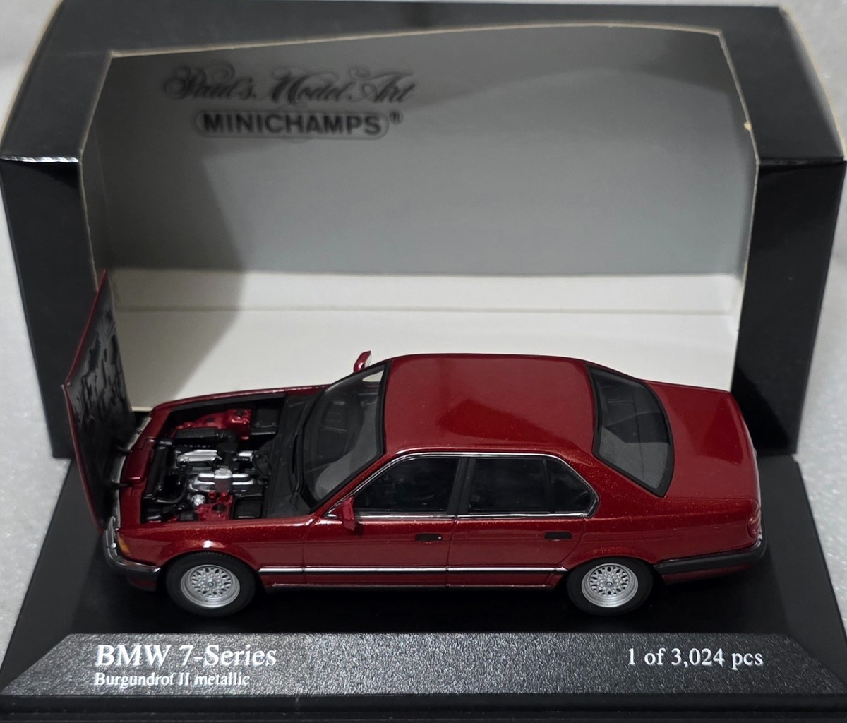 MINICHAMPS  7-Series 1986 レッドメタリック BMW 7-Series (E32) 1986 Red Metallic 1:43 Minichamps 400024300