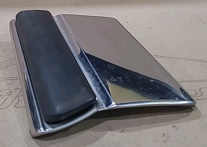 1991-1996 Roadmaster Estate Wagon Driver Left Side Front Fender Chrome Molding Foto 3 de 4