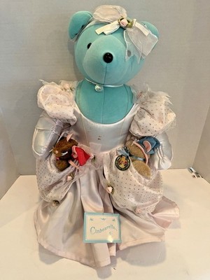 Disney NAMBCO Cinderella Cinbearella North American Bear Company VIB Teddy Stand