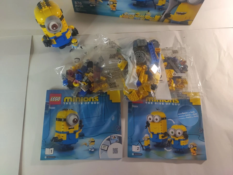 lego 75551 brick-built Minions And There Layer Complete Half Sealed - Image 2 of 4