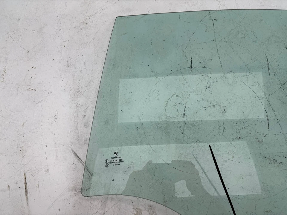 2007-2011 Bmw 328I 335I E90 Rear Left Driver Side Door Window Glass Oem - Image 2 of 4