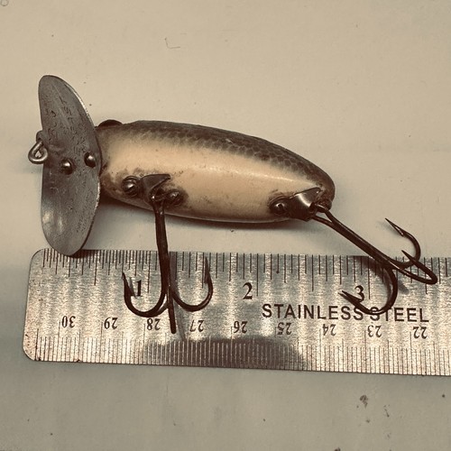 2 VINTAGE ARBOGAST WOOD JITTERBUG  LURES 2 HOOK - Picture 6 of 11