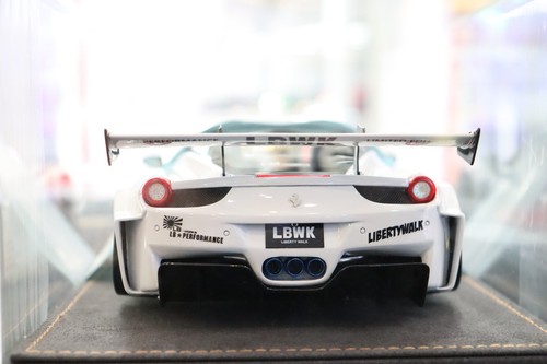 ARES Model 1/18 LB-Silhouette Works Ferrari LBWK 458 GT (White) Resin Model - Picture 5 of 8